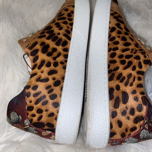 Johnny Was Brown and Gold Sneakers with Floral Design size 8 - Picture 10 of 12